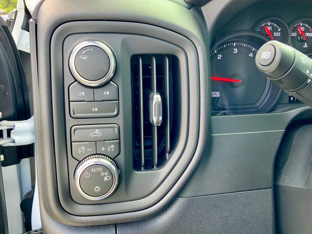 Thumbnail: 2026 GMC Sierra 2500 - 42
