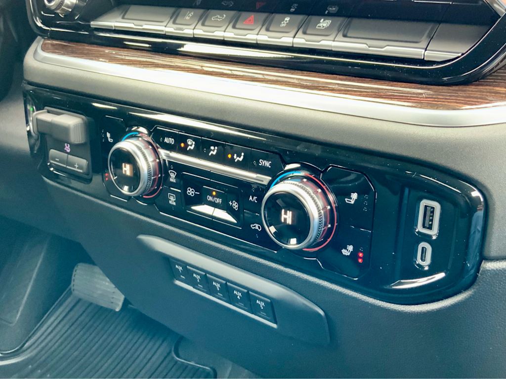 Thumbnail: 2026 GMC Sierra 2500 - 55