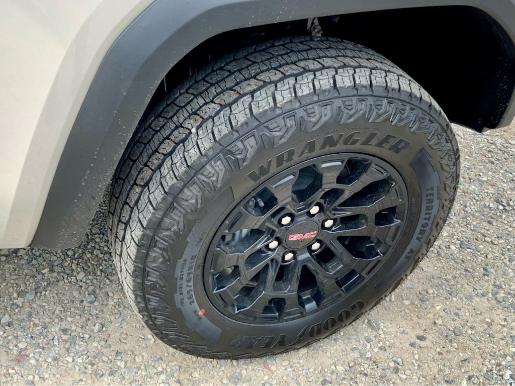 Thumbnail: 2026 GMC Canyon - 37