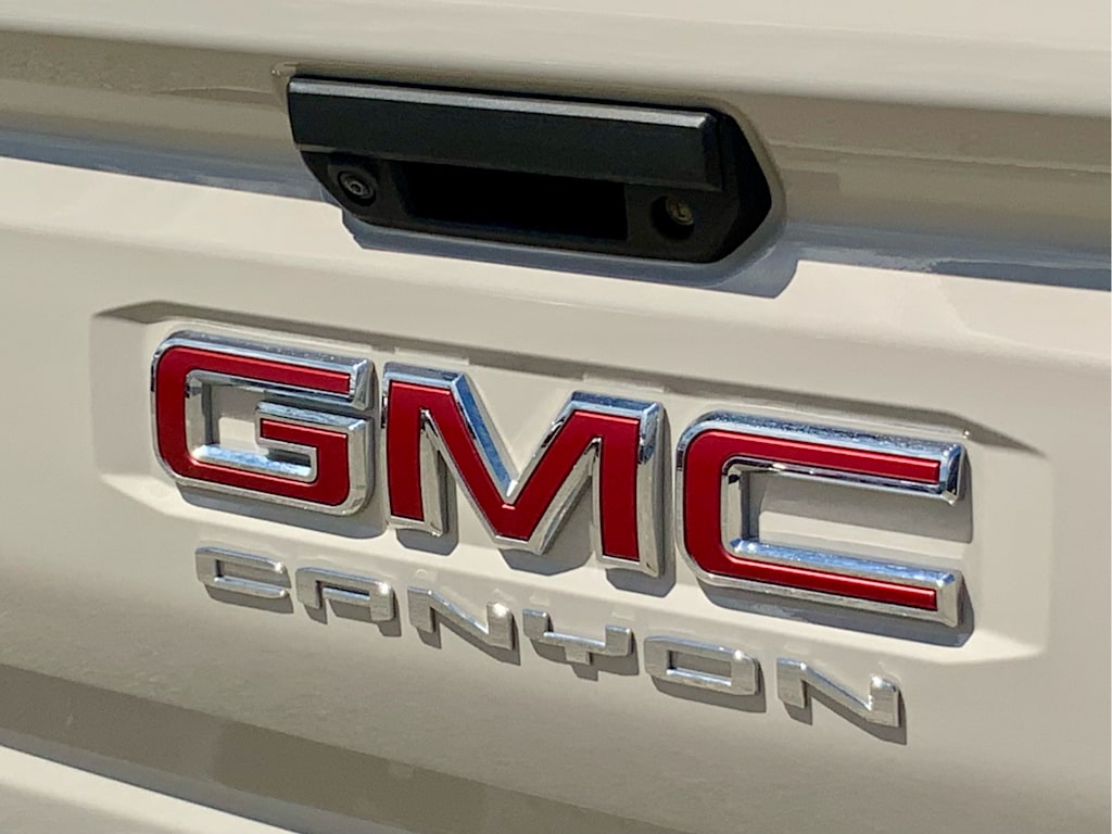 Thumbnail: 2026 GMC Canyon - 32