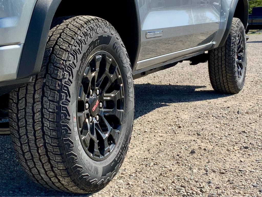 Thumbnail: 2026 GMC Canyon - 30