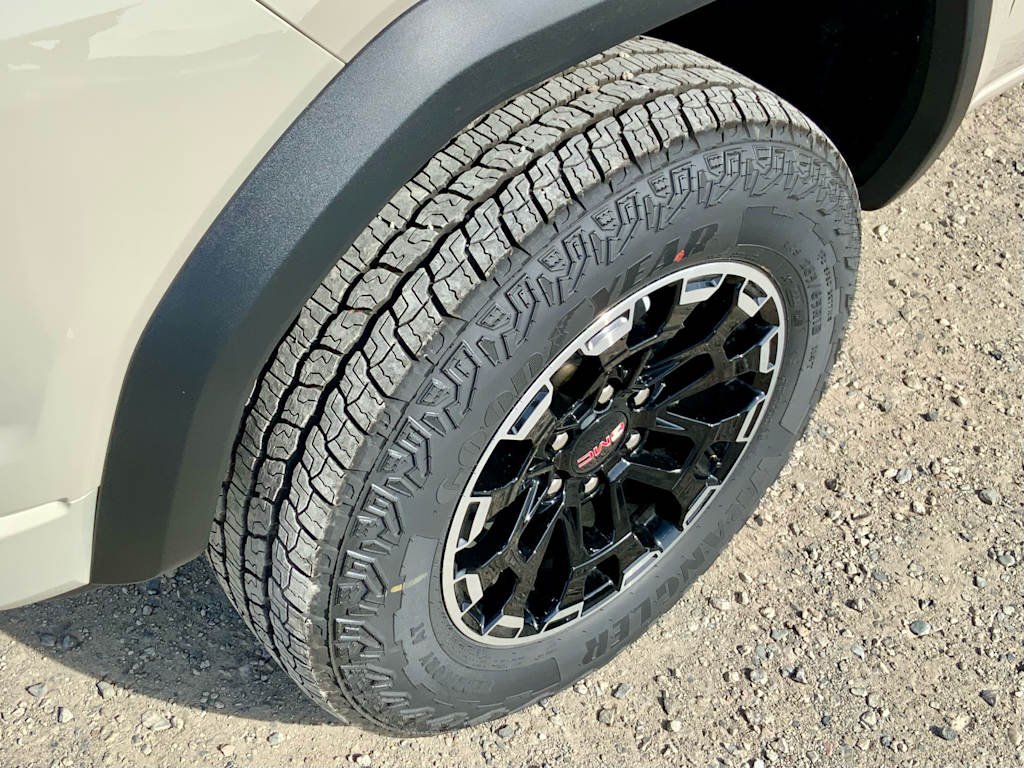 Thumbnail: 2026 GMC Canyon - 26