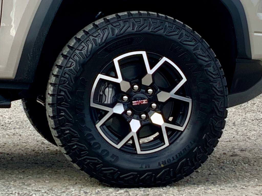 Thumbnail: 2026 GMC Canyon - 32