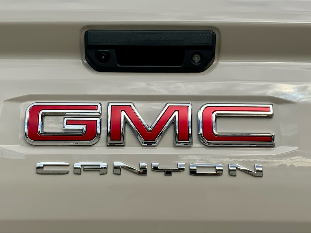 Thumbnail: 2026 GMC Canyon - 36