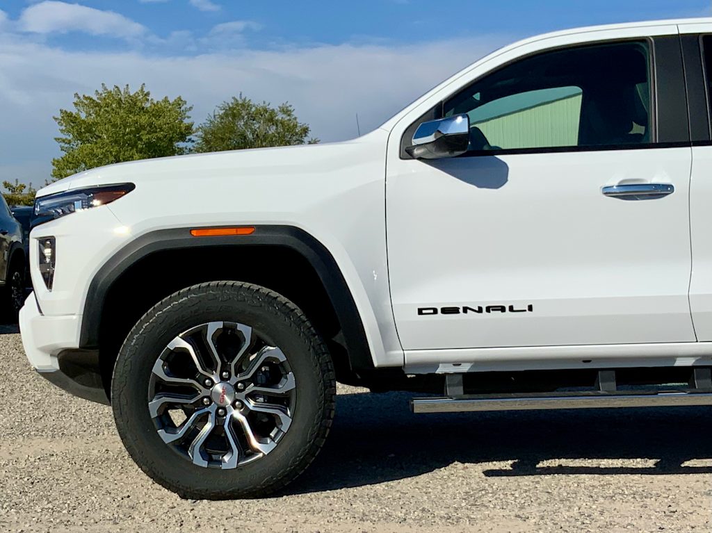 Thumbnail: 2026 GMC Canyon - 8