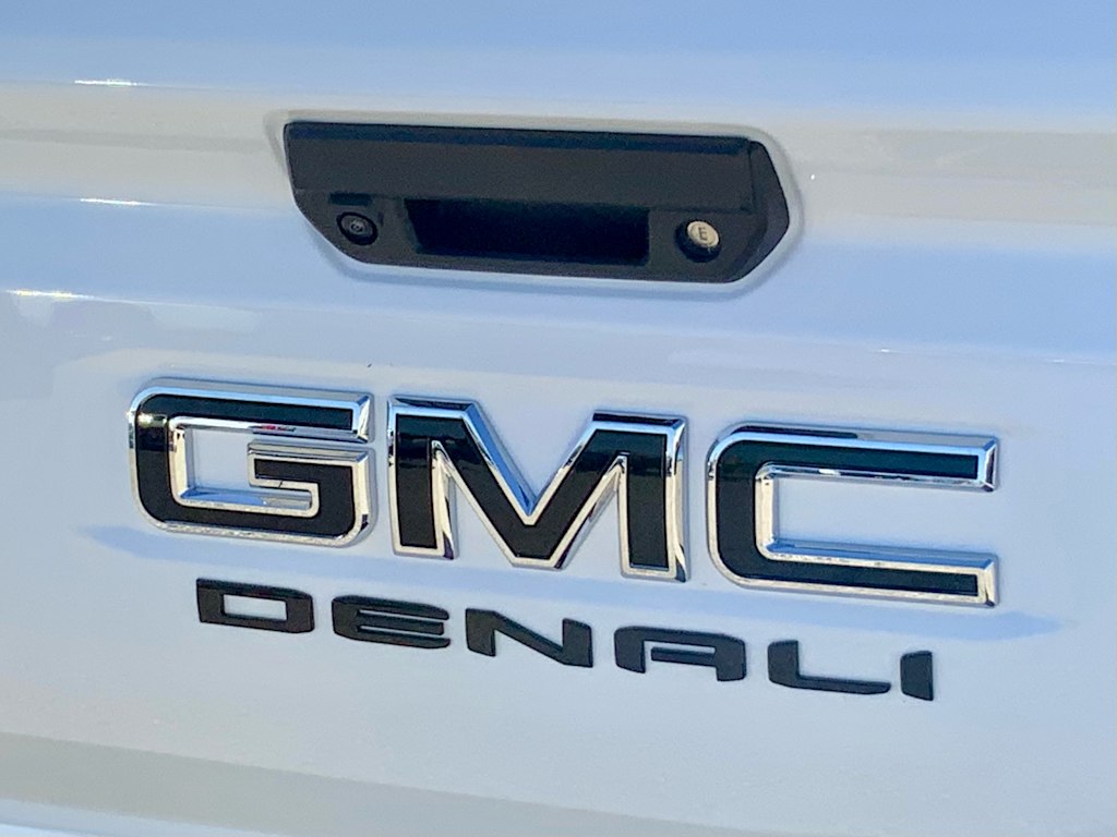 Thumbnail: 2026 GMC Canyon - 32
