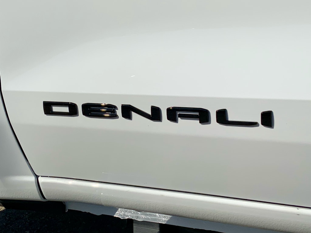 Thumbnail: 2026 GMC Canyon - 31