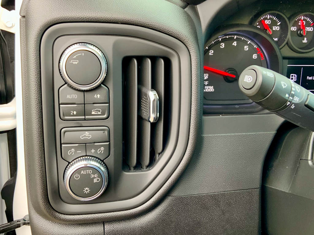 Thumbnail: 2026 GMC Sierra 1500 - 50