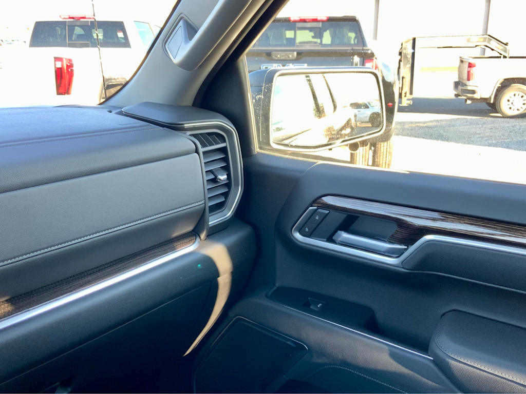 Thumbnail: 2026 GMC Sierra 1500 - 42