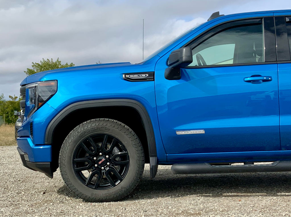 Thumbnail: 2023 GMC Sierra 1500 - 2