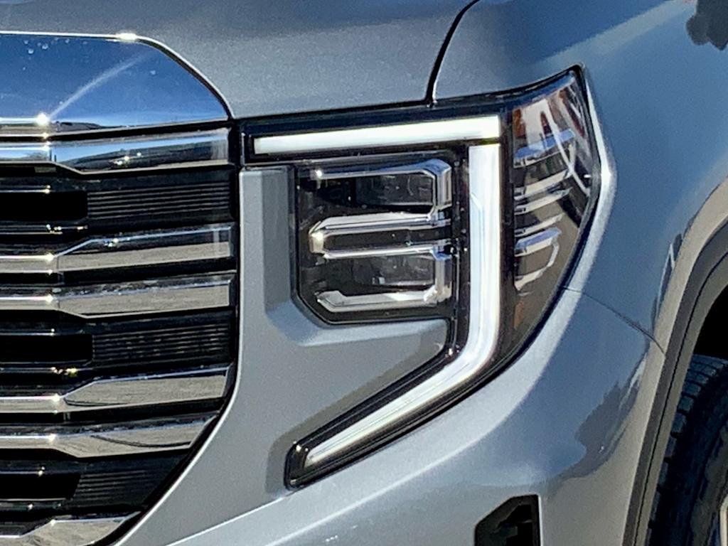 Thumbnail: 2026 GMC Sierra 1500 - 26