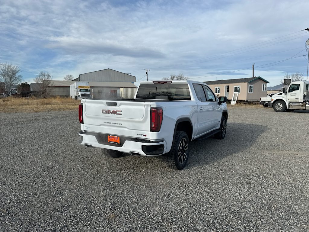 2025 GMC Sierra 1500 AT4 11