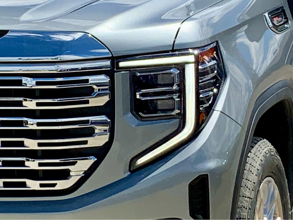 Thumbnail: 2023 GMC Sierra 1500 - 26