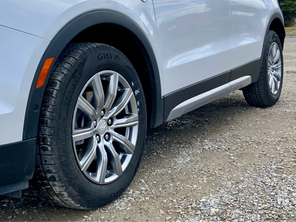 Thumbnail: 2021 Cadillac XT4 - 8