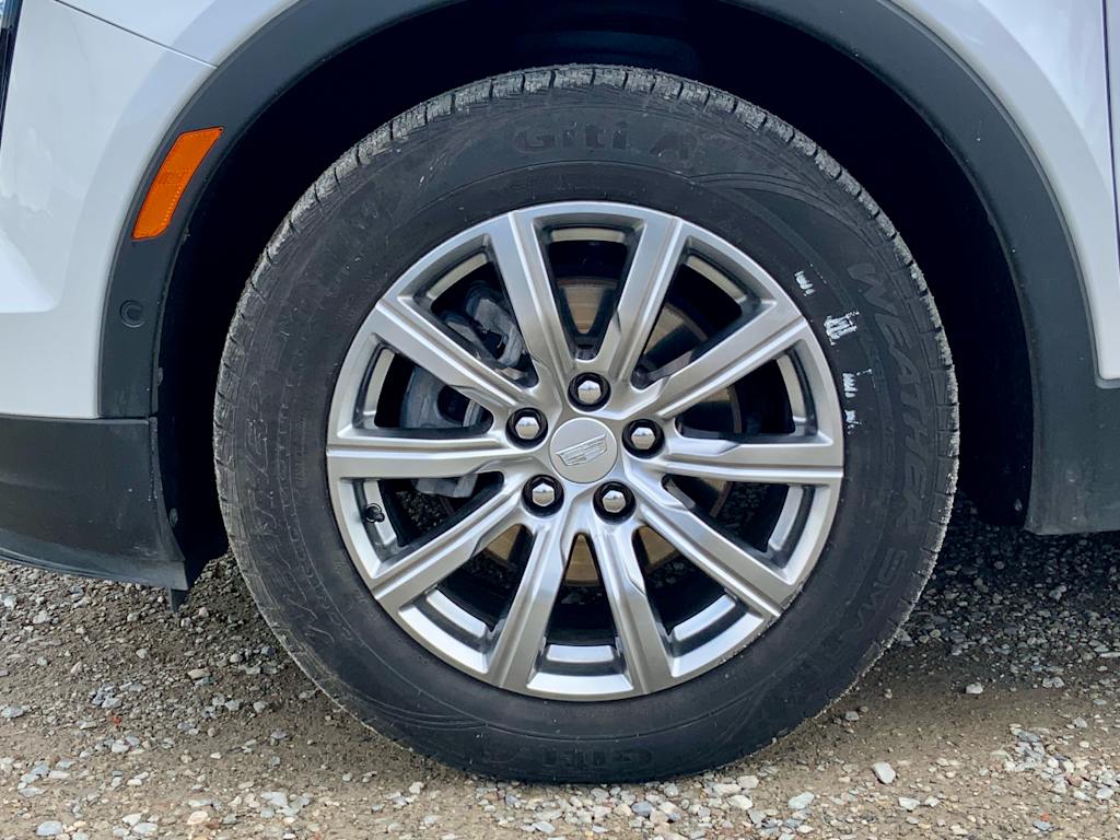 Thumbnail: 2021 Cadillac XT4 - 27