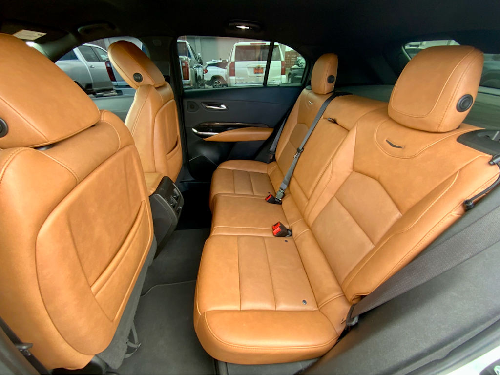 Thumbnail: 2021 Cadillac XT4 - 12