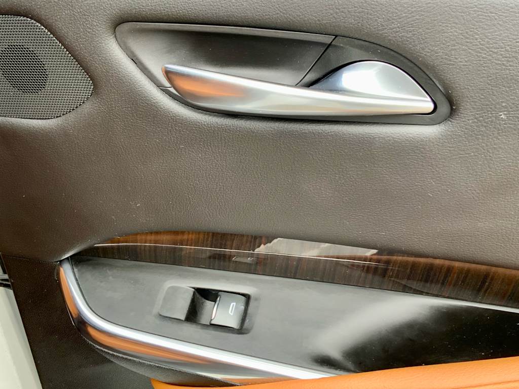 Thumbnail: 2021 Cadillac XT4 - 53