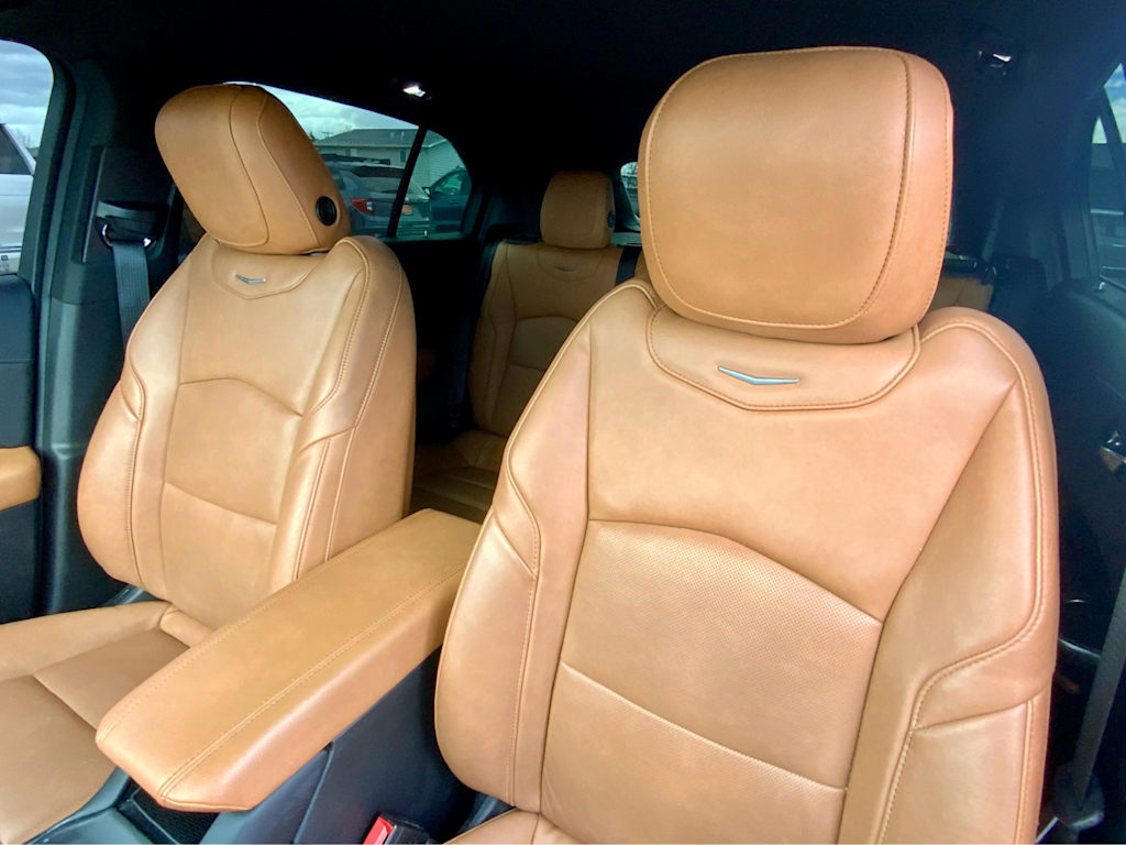 Thumbnail: 2021 Cadillac XT4 - 34
