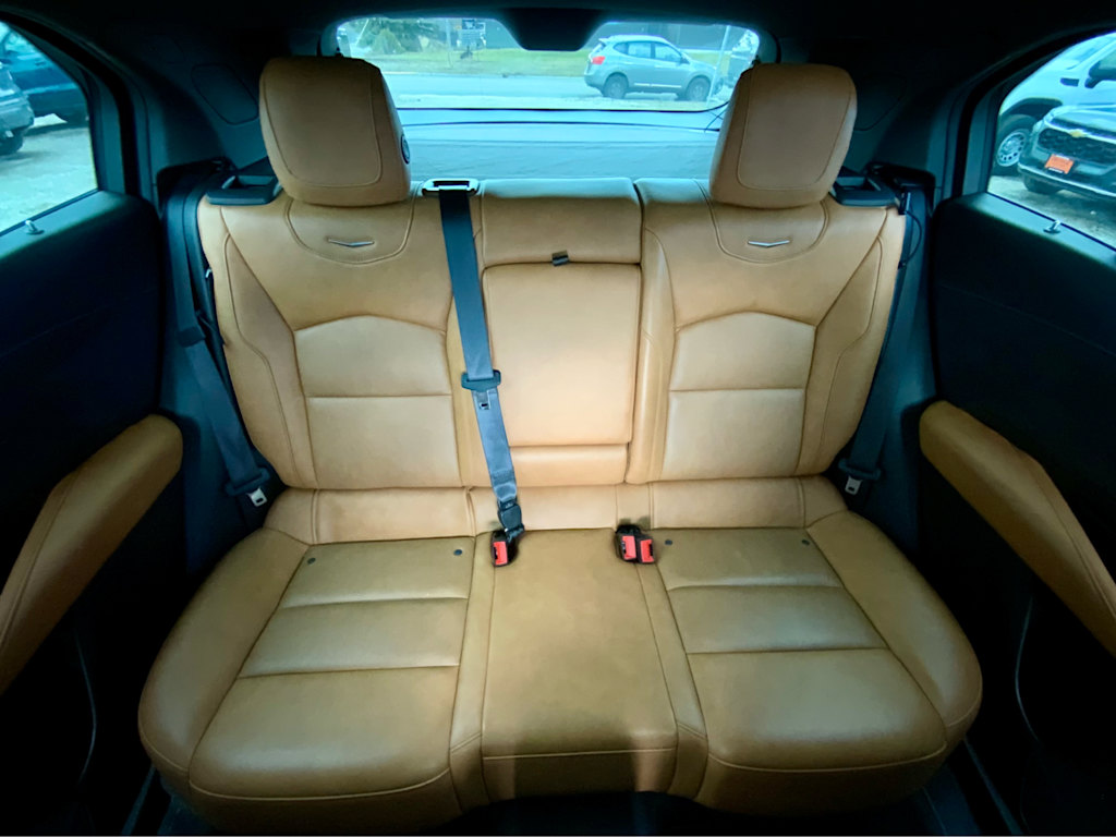 Thumbnail: 2021 Cadillac XT4 - 36