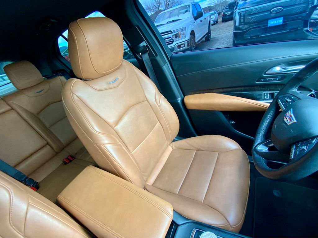 Thumbnail: 2021 Cadillac XT4 - 35
