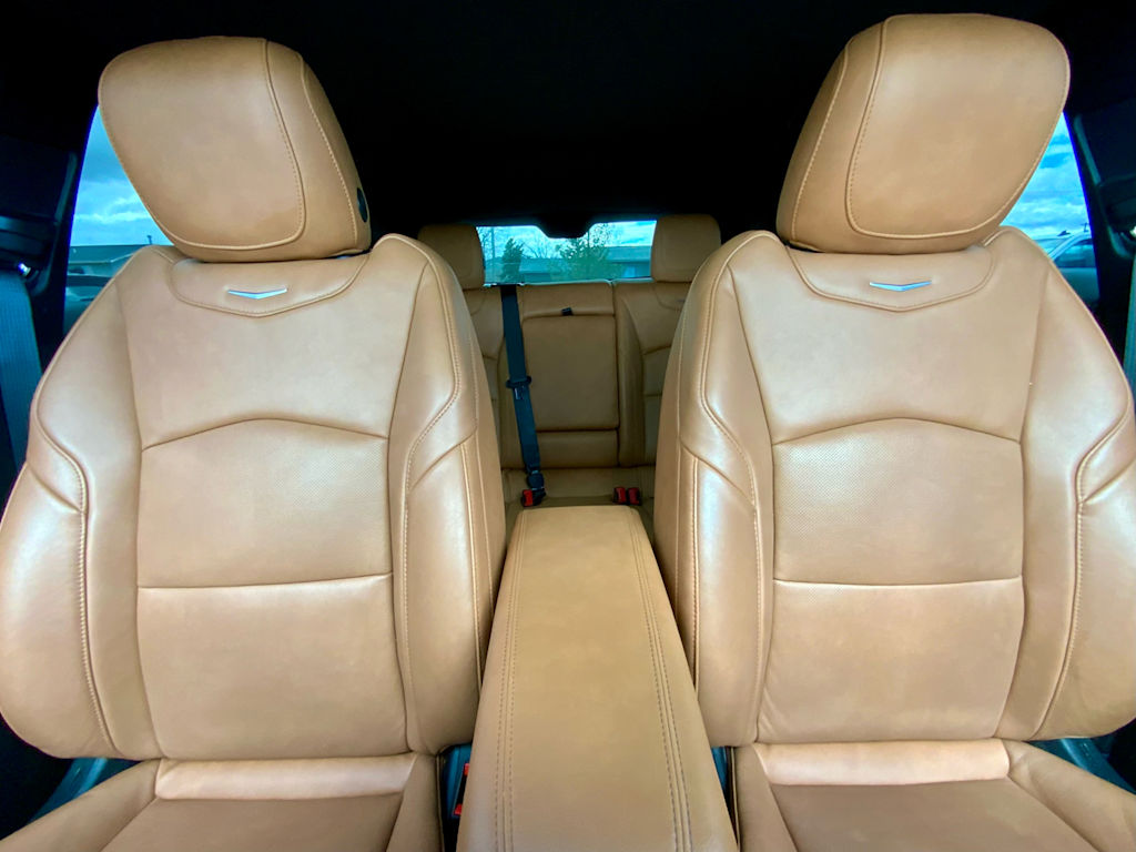 Thumbnail: 2021 Cadillac XT4 - 37