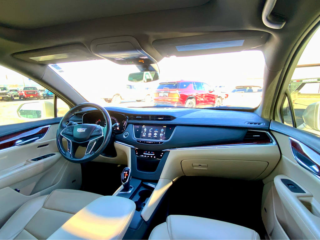 Thumbnail: 2019 Cadillac XT5 - 12