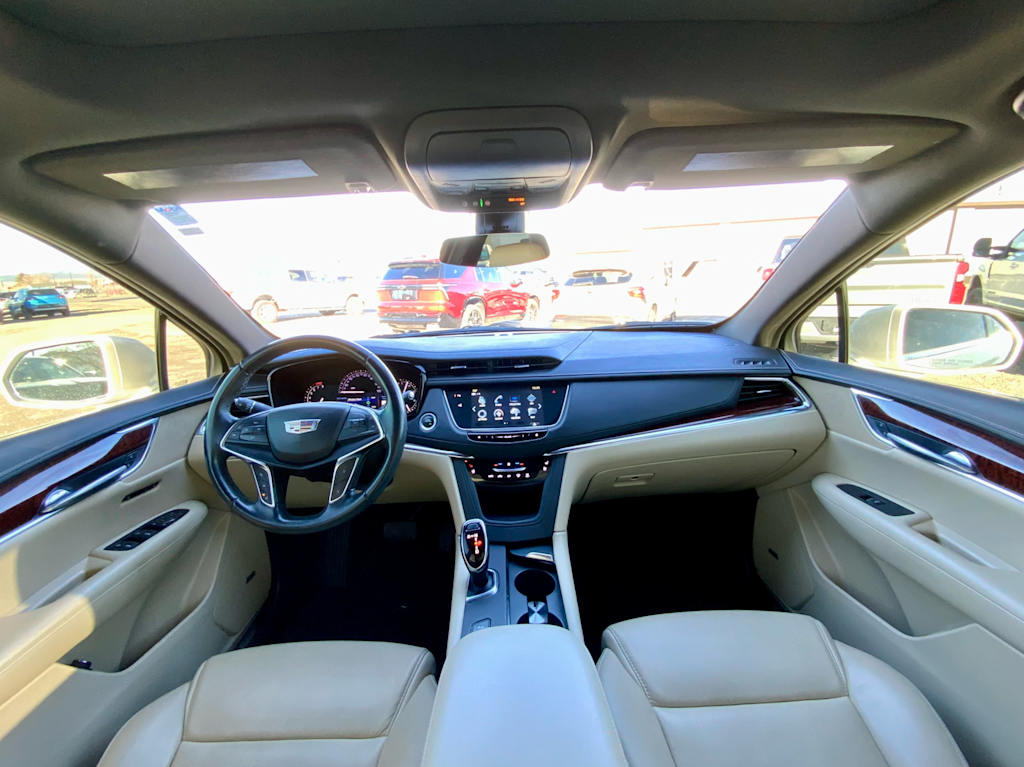 Thumbnail: 2019 Cadillac XT5 - 2