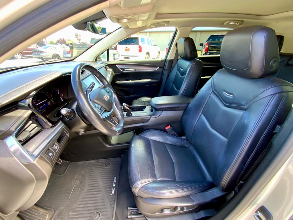 Thumbnail: 2018 Cadillac XT5 - 10