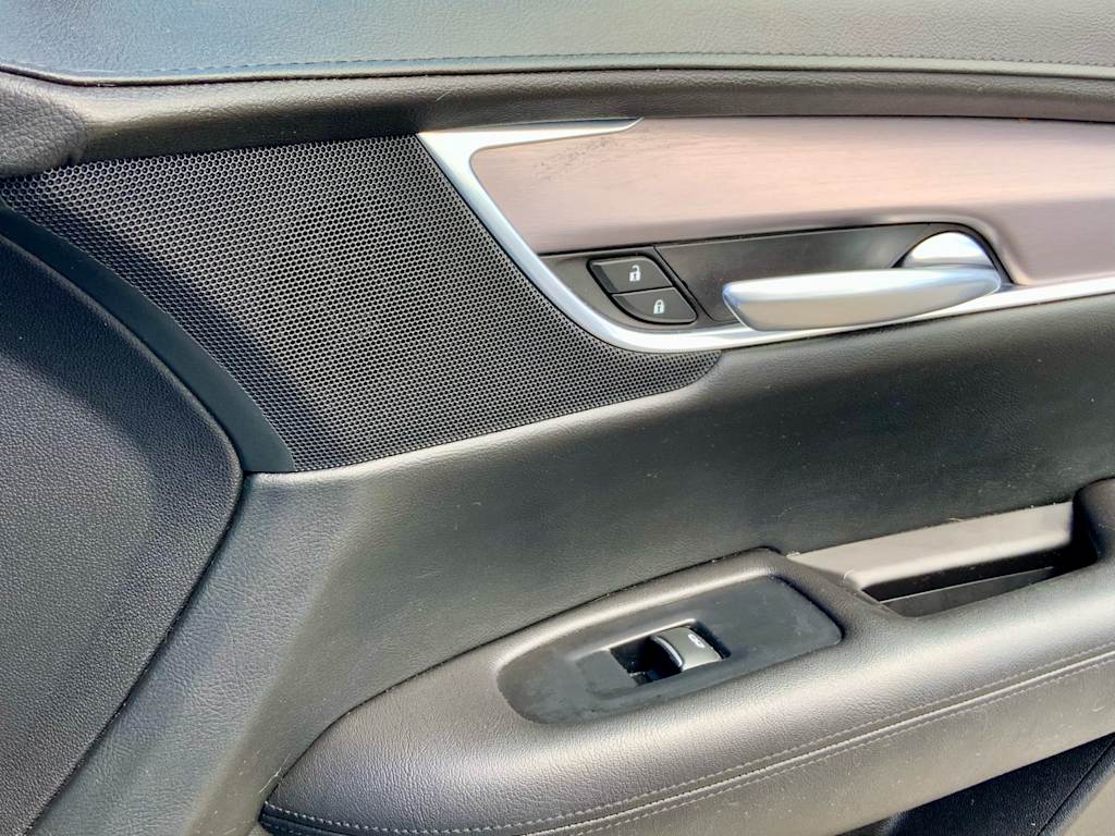 Thumbnail: 2018 Cadillac XT5 - 39