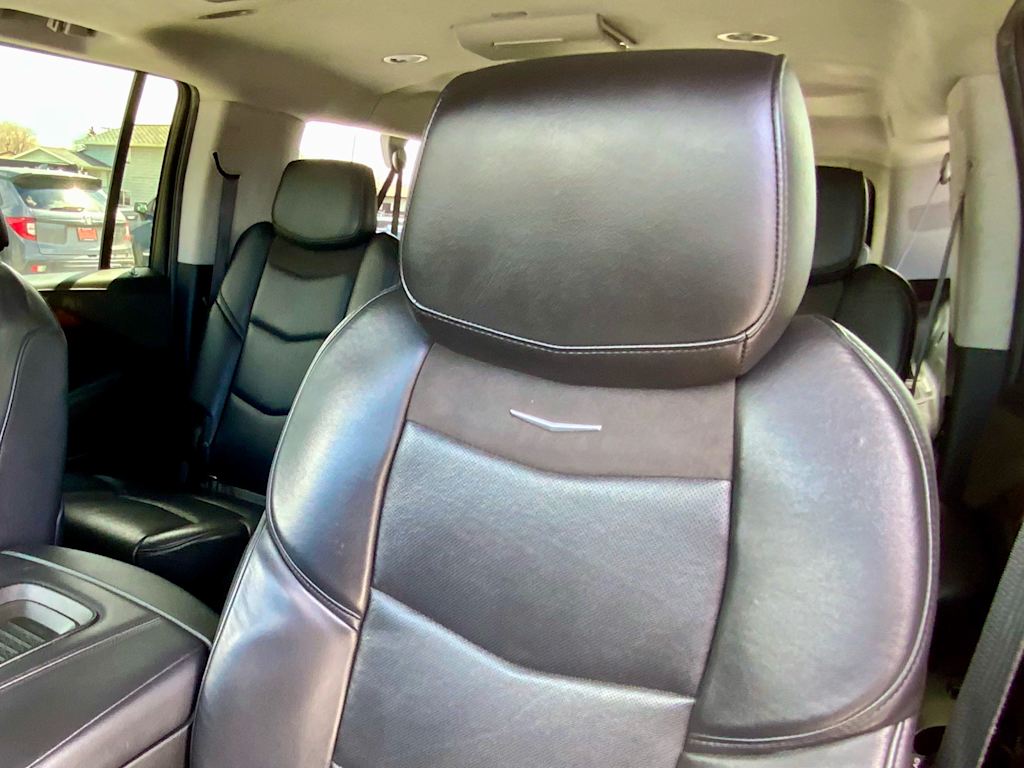 Thumbnail: 2020 Cadillac Escalade - 32