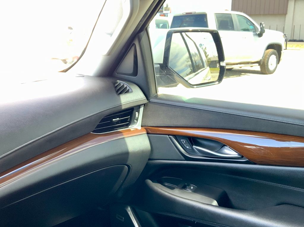Thumbnail: 2020 Cadillac Escalade - 36