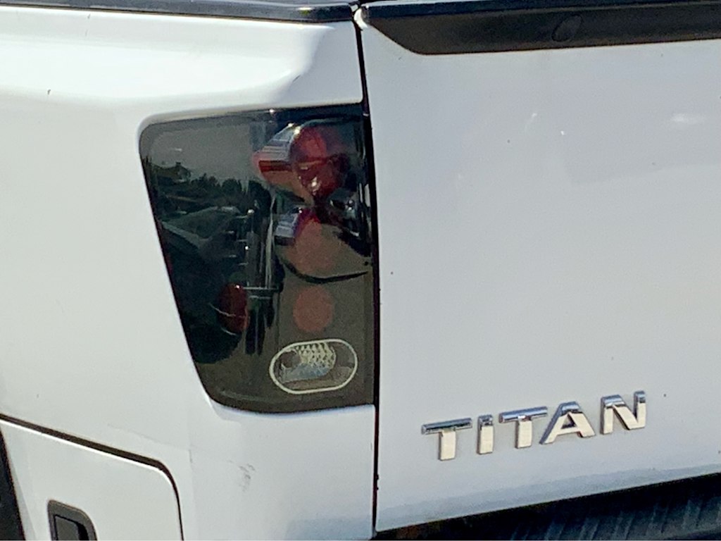 Thumbnail: 2014 Nissan Titan - 23