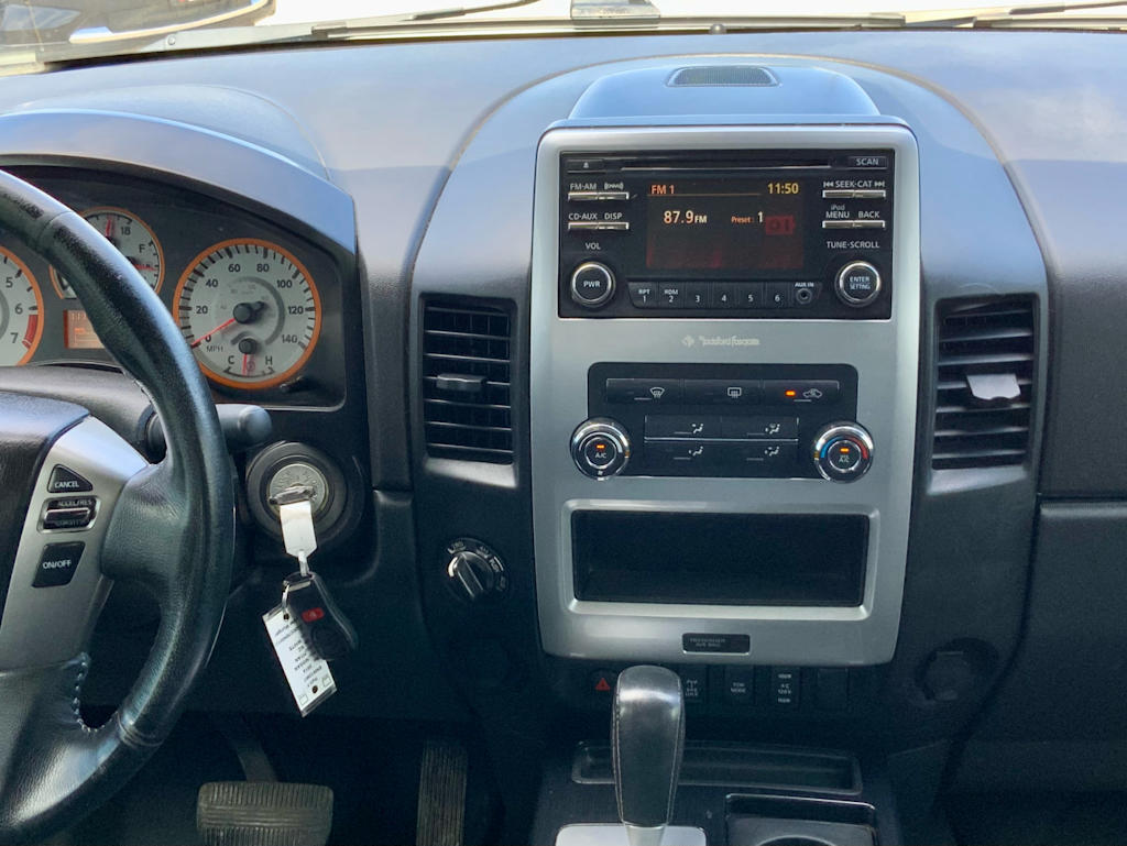 Thumbnail: 2014 Nissan Titan - 12