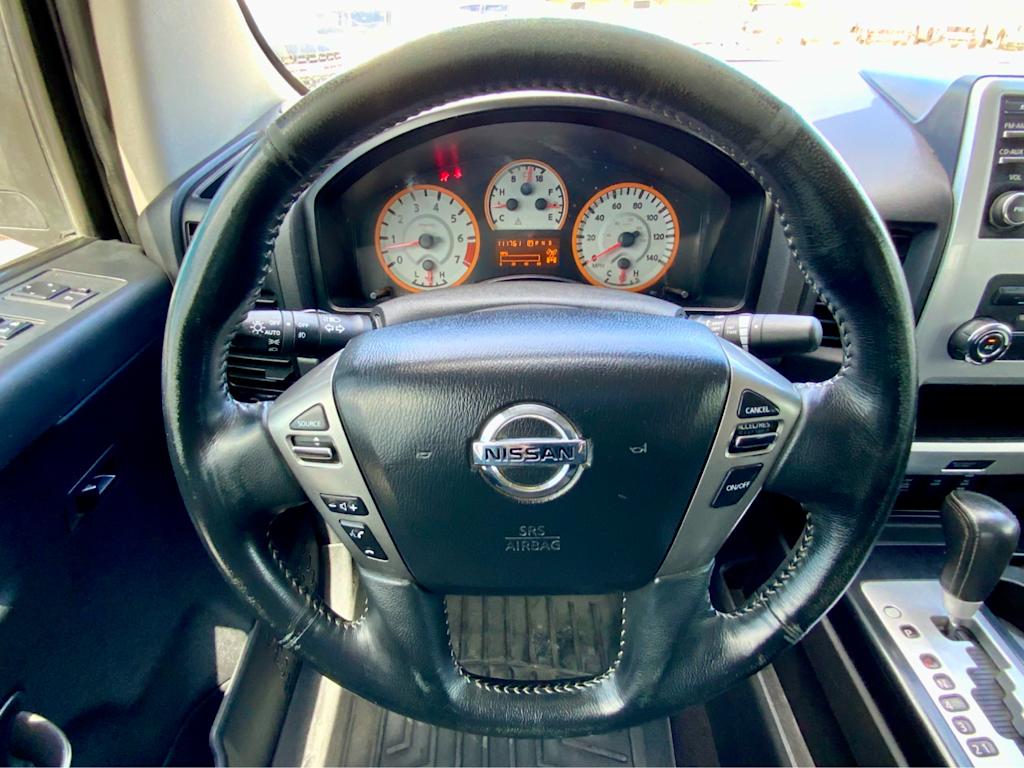 Thumbnail: 2014 Nissan Titan - 9