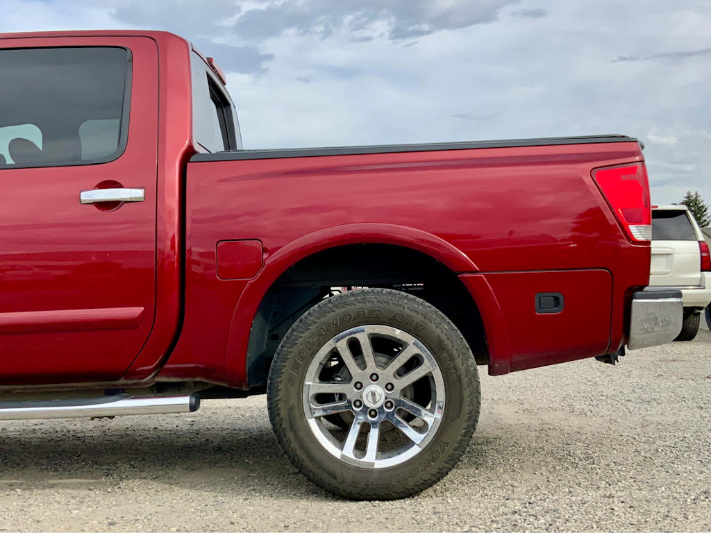 Thumbnail: 2014 Nissan Titan - 8