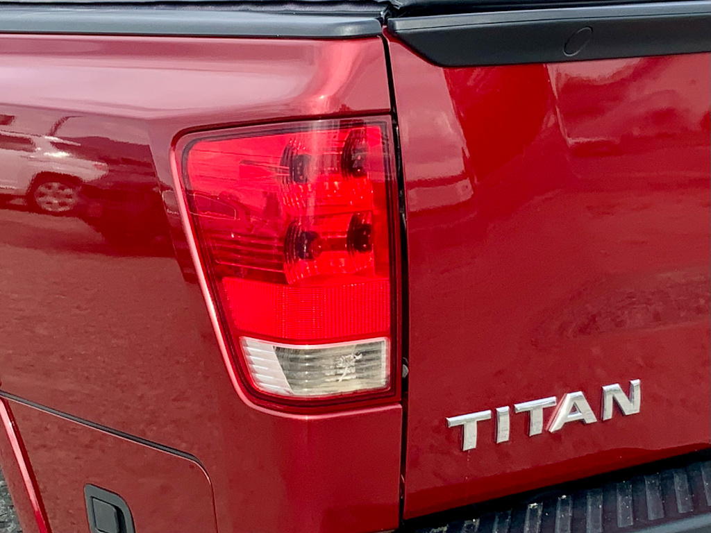 Thumbnail: 2014 Nissan Titan - 26