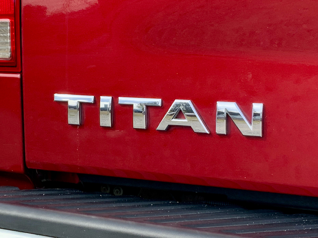 Thumbnail: 2014 Nissan Titan - 7