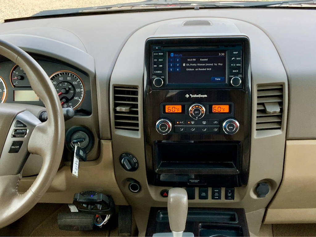 Thumbnail: 2014 Nissan Titan - 16