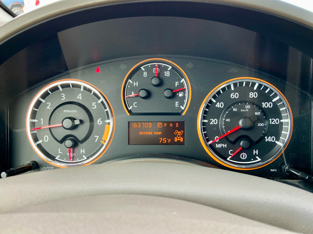 Thumbnail: 2014 Nissan Titan - 18