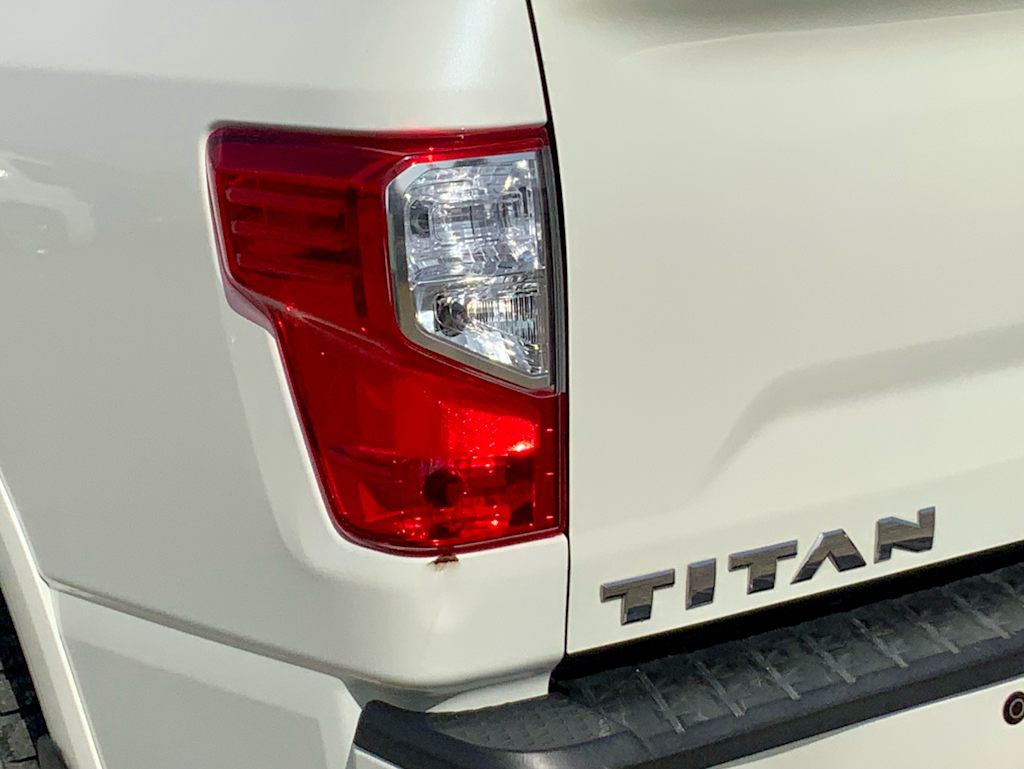 Thumbnail: 2018 Nissan Titan - 25