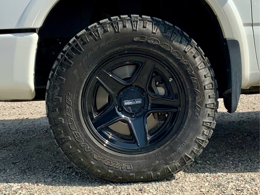 Thumbnail: 2018 Nissan Titan - 26
