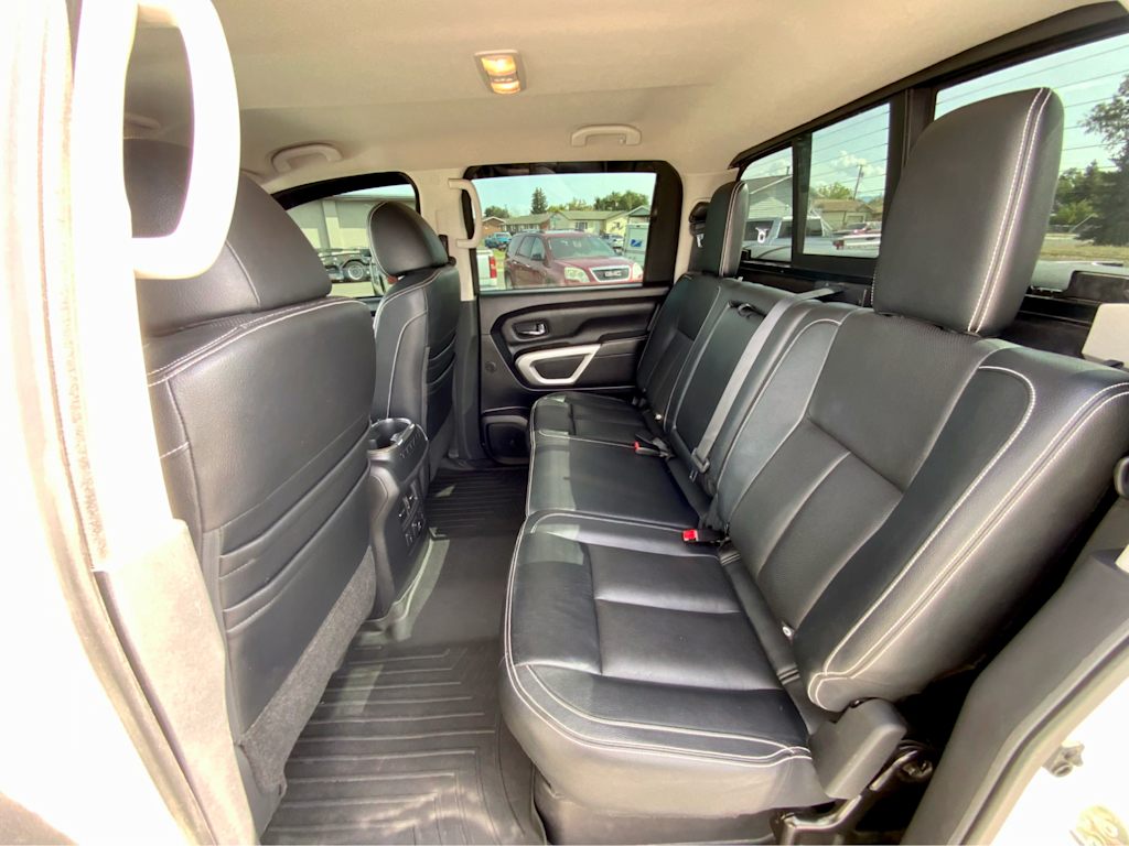 Thumbnail: 2018 Nissan Titan - 11