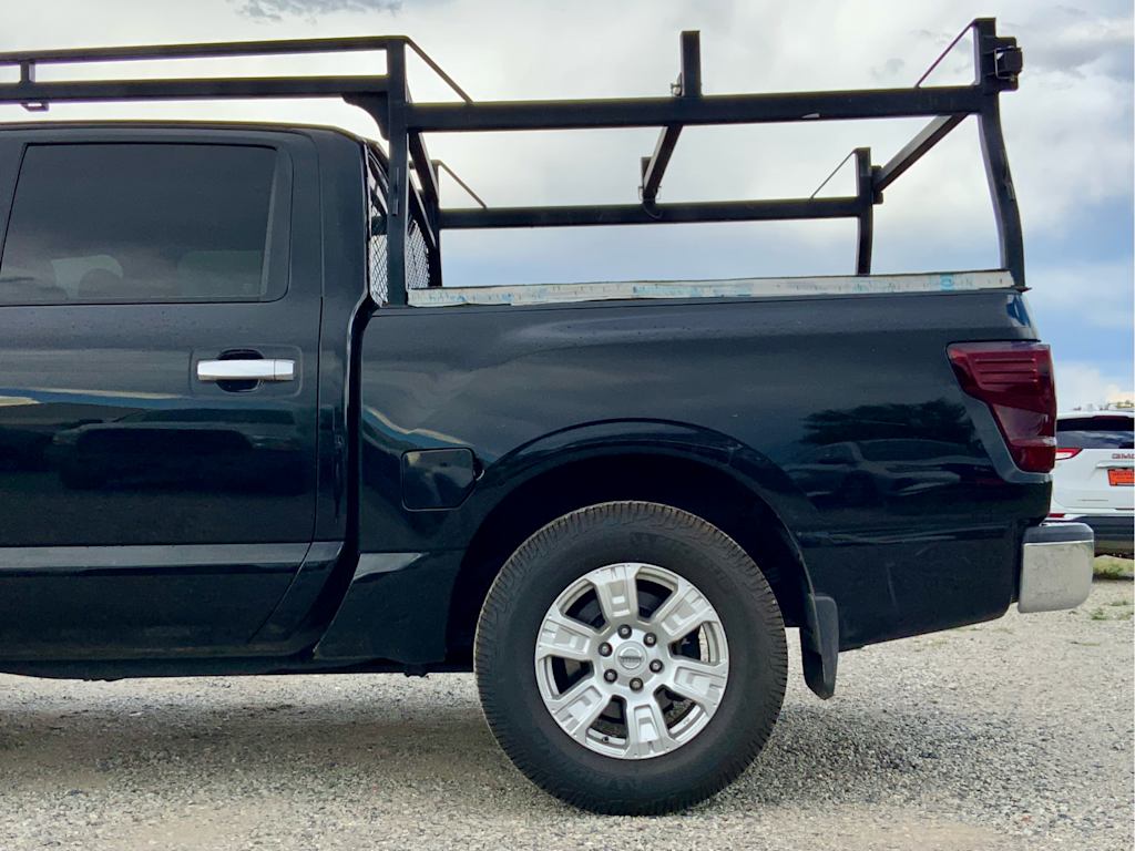 Thumbnail: 2018 Nissan Titan - 7