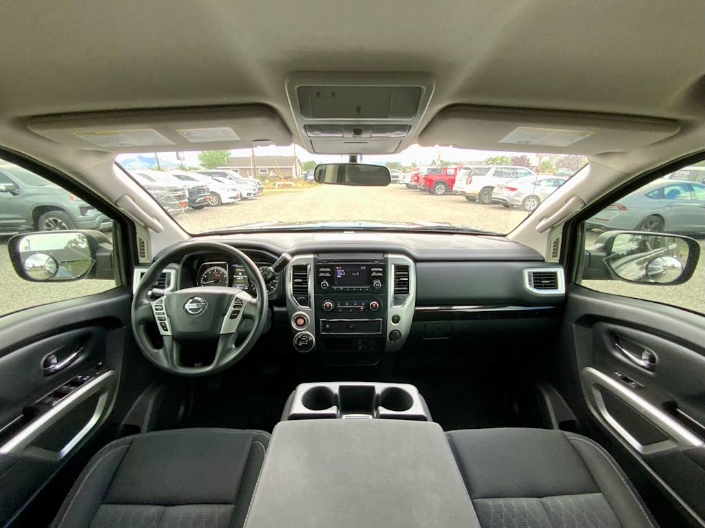 Thumbnail: 2018 Nissan Titan - 2