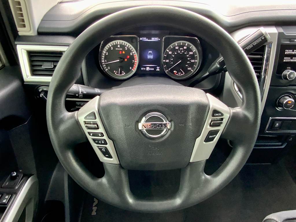 Thumbnail: 2018 Nissan Titan - 13
