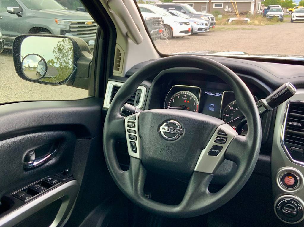Thumbnail: 2018 Nissan Titan - 12