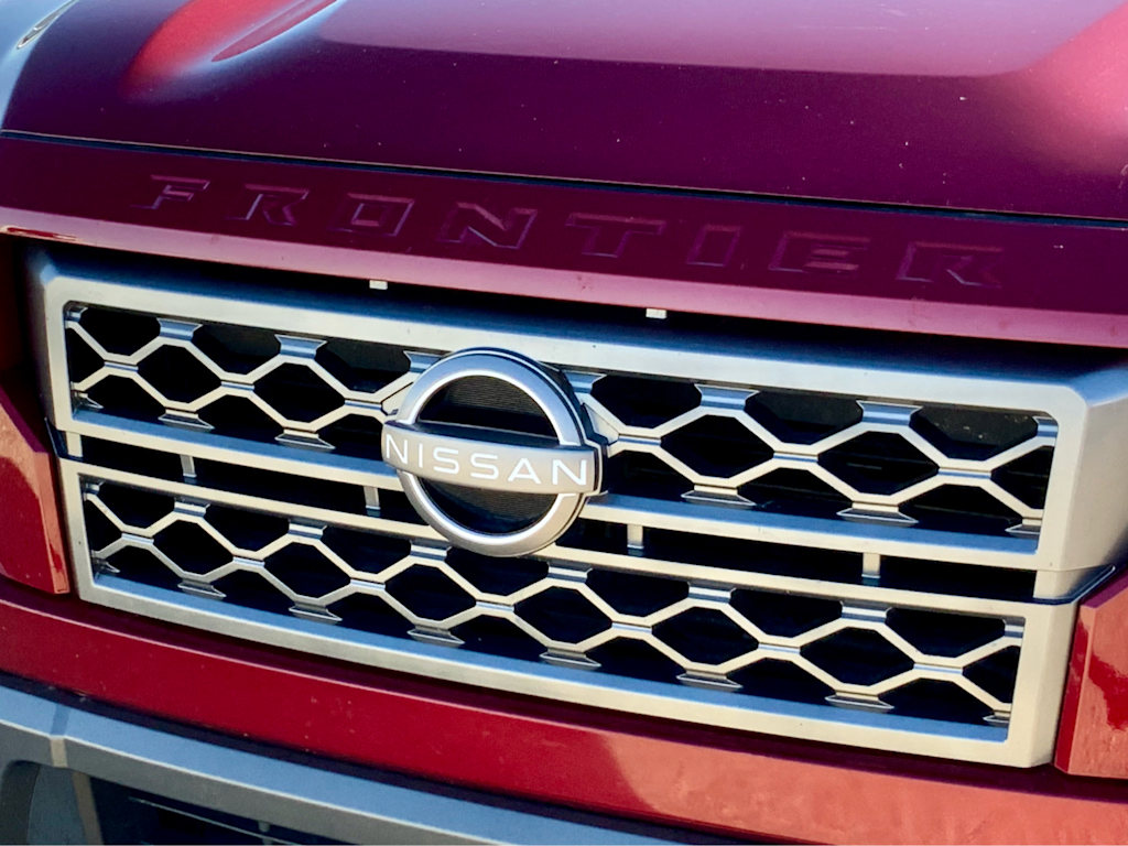 Thumbnail: 2023 Nissan Frontier - 7