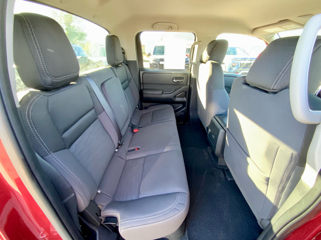 Thumbnail: 2023 Nissan Frontier - 33