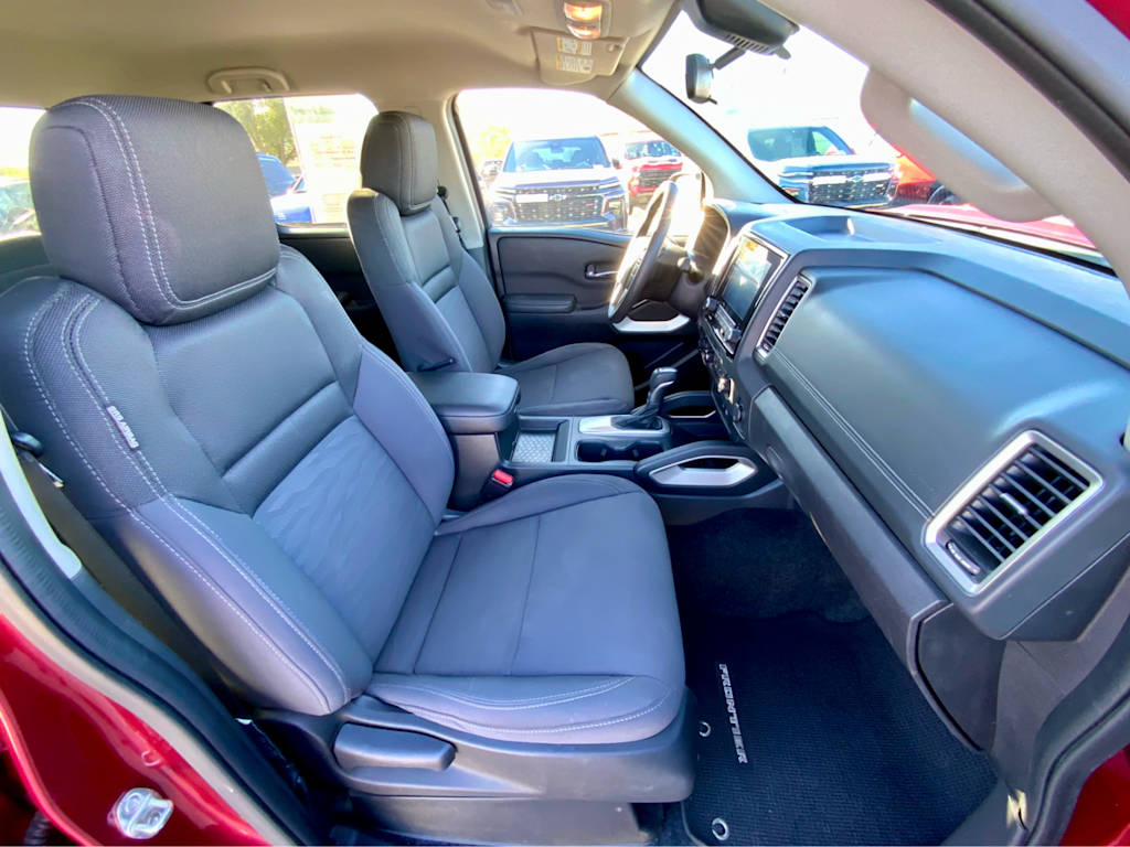 Thumbnail: 2023 Nissan Frontier - 11