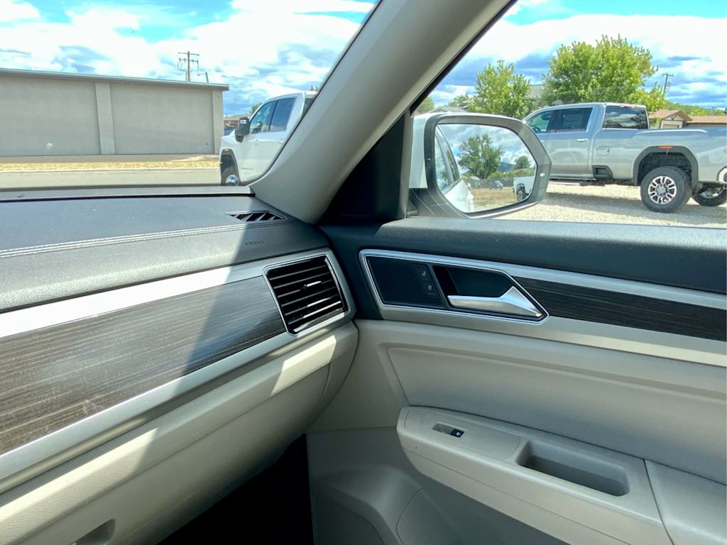 Thumbnail: 2018 Volkswagen Atlas - 44